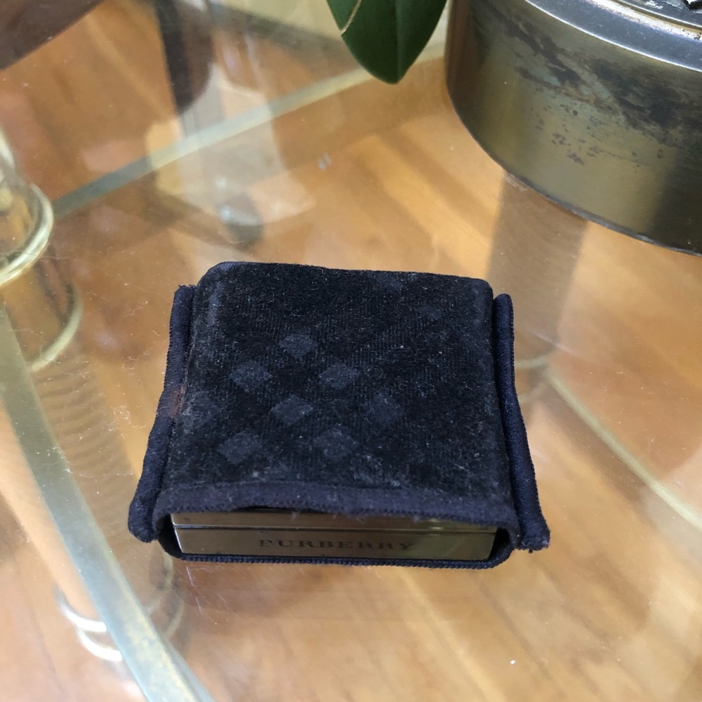 Burberry eye enhancer